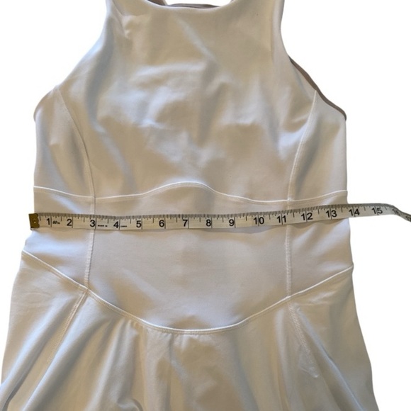 Lululemon Court Crush Dress White Built-In Shorts Tennis Pickleball Size 8 - Picture 4 of 10
